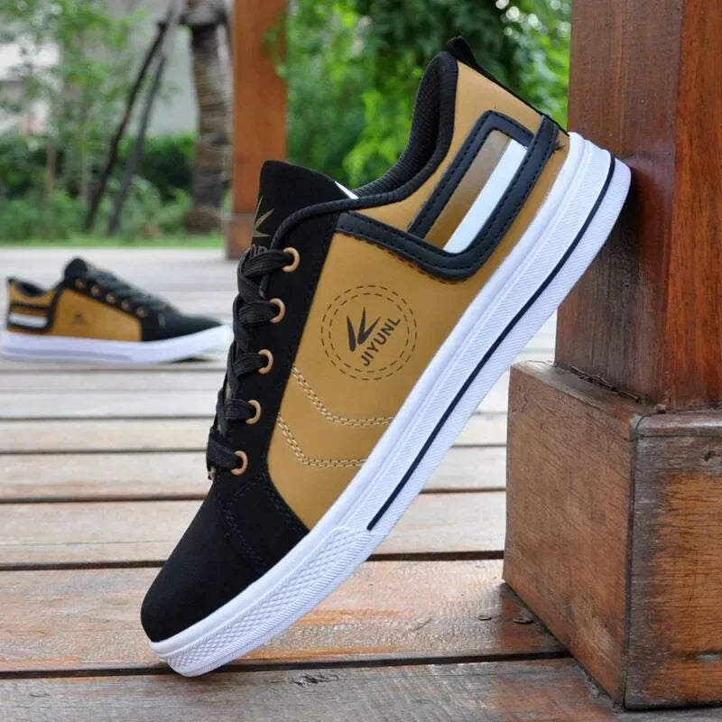 New Men Canvas Shoes Comfortable Casual Shoes Lightweight Sneakers for Man Brand Flat Loafers Men Trend Vulcanized Shoes Male