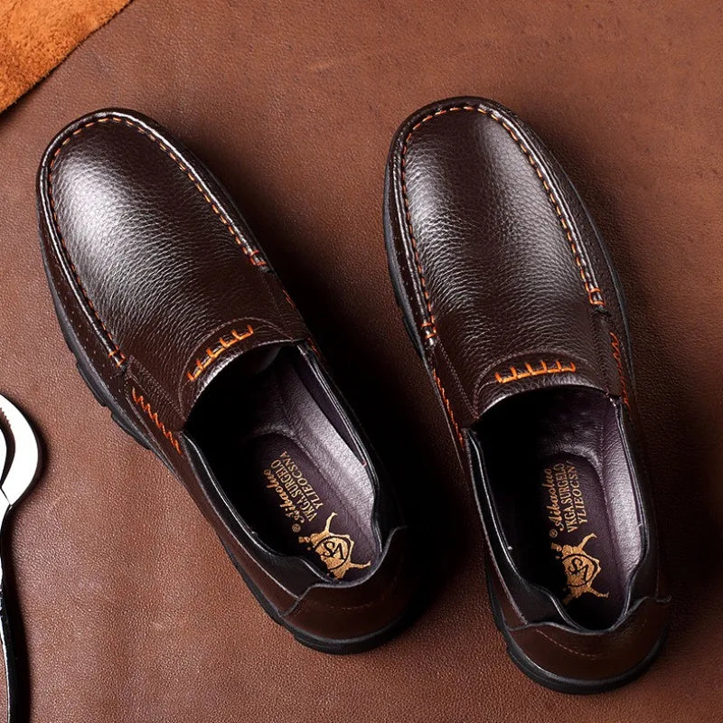 Leather Men Casual Shoes Soft Sole Comfortable Loafers for Men Fashionable Slip-on Driving Shoes Non-slip Business Shoe