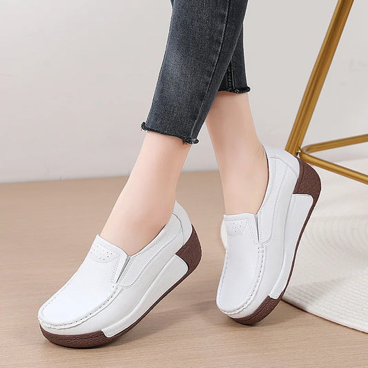 New Spring Autumn Women Thick Bottom Shoes Flat on Platform Casual Shoes Leather Shoes Sewing Round