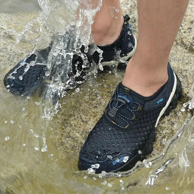 Men Casual Mesh Breathable Sneakers Summer Fashion Climbing Hiking Shoes Outdoor Beach Barefoot Wading Shoes Tenis Homem