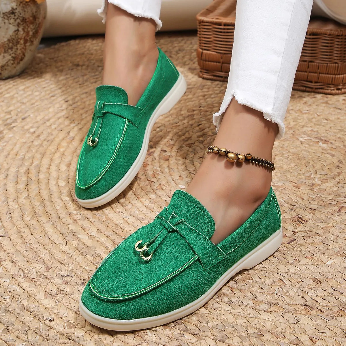 New Women Loafers Slip on Ladies Flats Brand Spring Autumn Casual Flat Shoes Leather Cashmere Single Shoes plus size