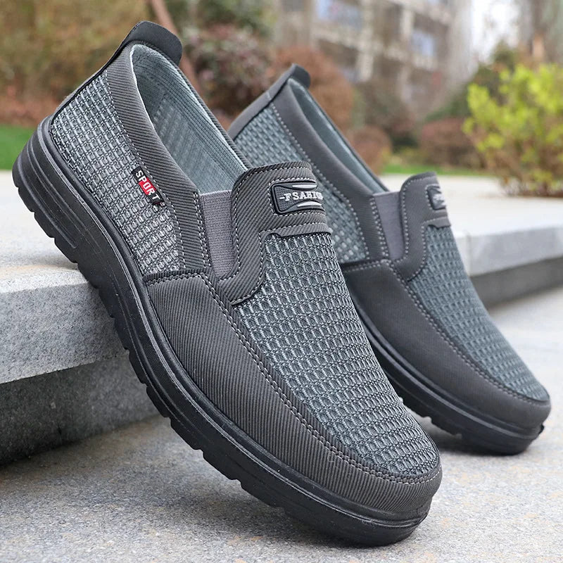 Canvas Shoes Men Classic Loafers Men Casual Shoes Breathable Walking Flat Men Shoes Sneakers Plus Size