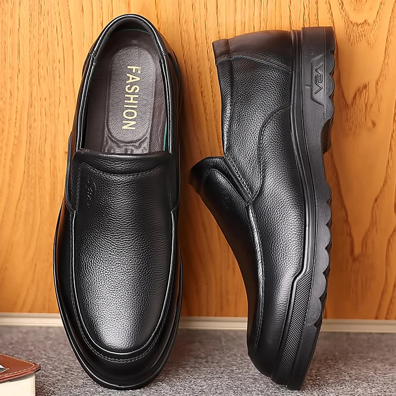 Genuine Leather Shoes for men Casual Soft Rubber Loafers Business dress Shoes Casual Plus Velvet Spring Autumn Luxury