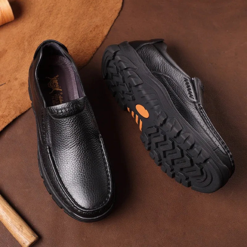 Leather Men Casual Shoes Soft Sole Comfortable Loafers for Men Fashionable Slip-on Driving Shoes Non-slip Business Shoe