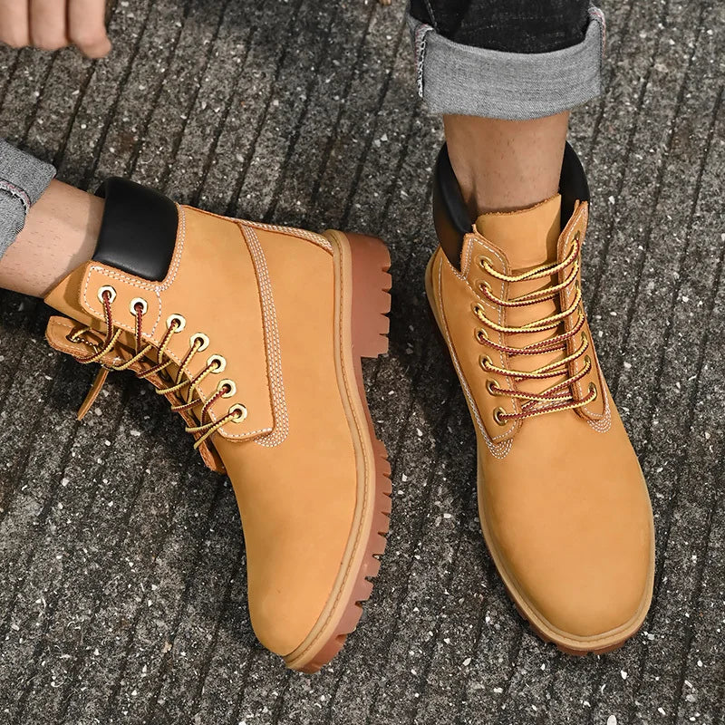 Men High Top Boots Men's Leather Shoes Winter Fashion Plush Warm Shoes Outdoor Sneakers Lace Up Non-Slip Ankle Boots Male