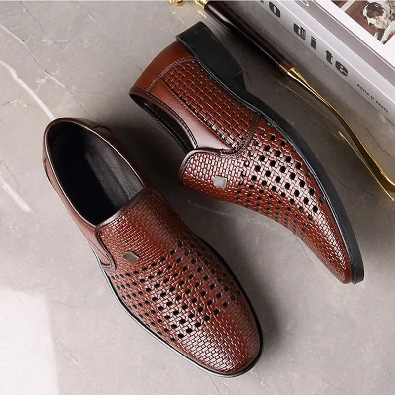 Summer Sandals Men's Leather Shoes Casual Soft Sole Breathable Business Leather Sandals Low Heel Hollow Out Dress Sandals