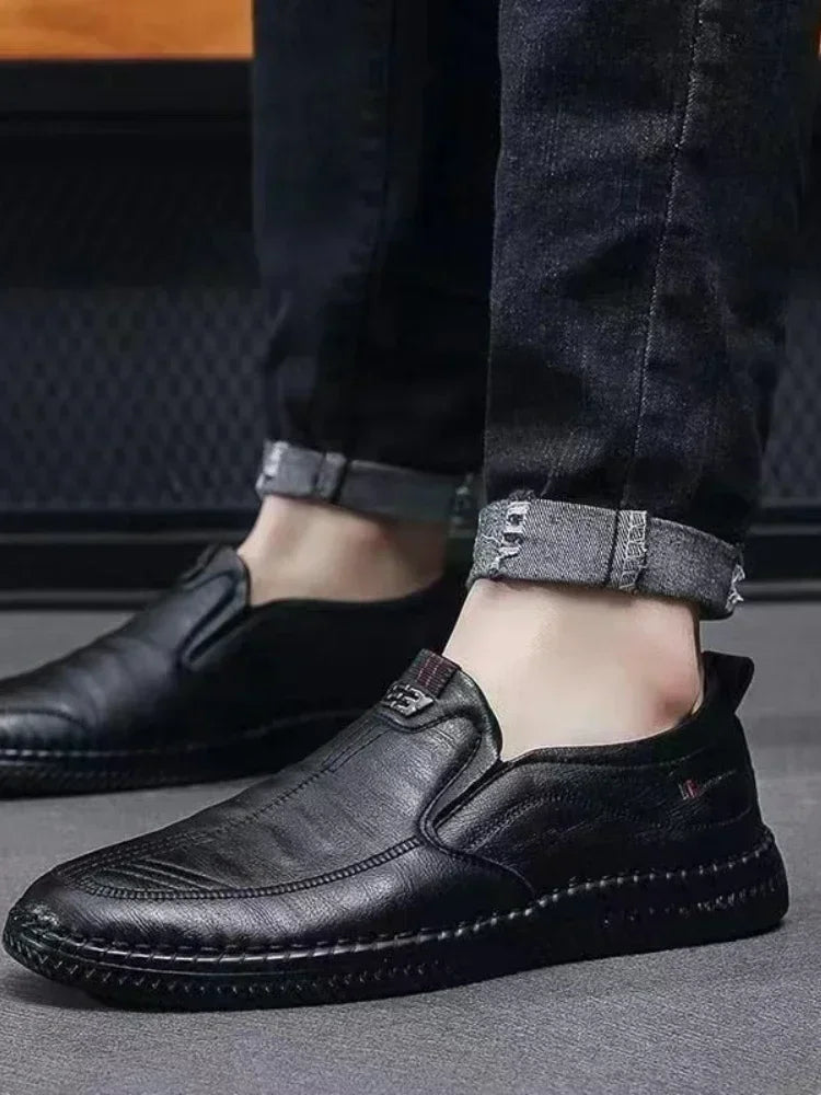 Business Leather Men Shoes Summer Slip on Loafers Breathable Men Casual Leather Soft Shoes Black Flats Driving Shoes Moccasins